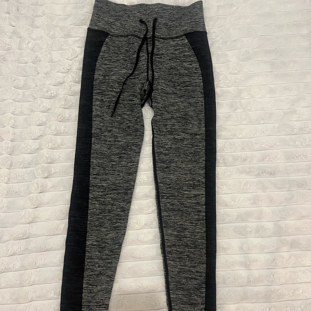 Grey leggings